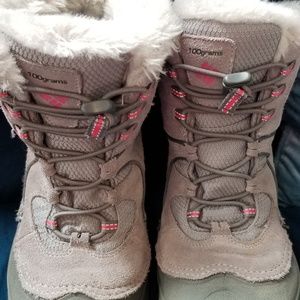 Columbia snow boots